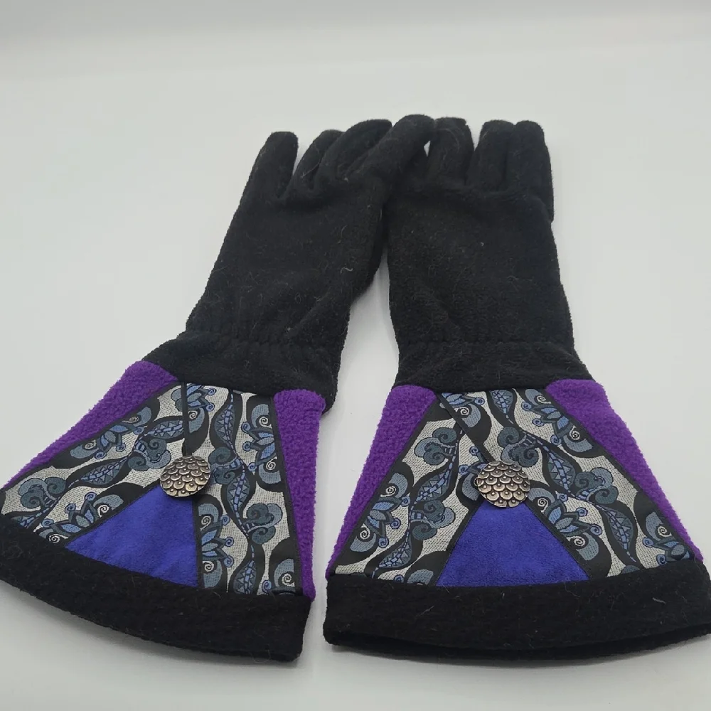 Artsy Lagenlook Patchwork Fleece Black Purple Winter Gloves OS